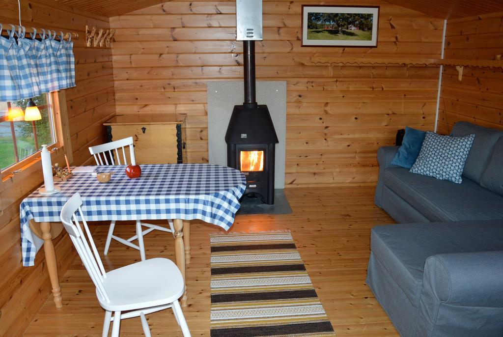 Stuga vid Hedenäsets stencafé Extérieur photo
